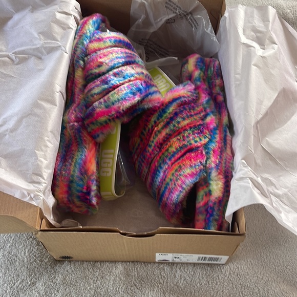 Ugg fluff pixelate slide - Picture 6 of 6